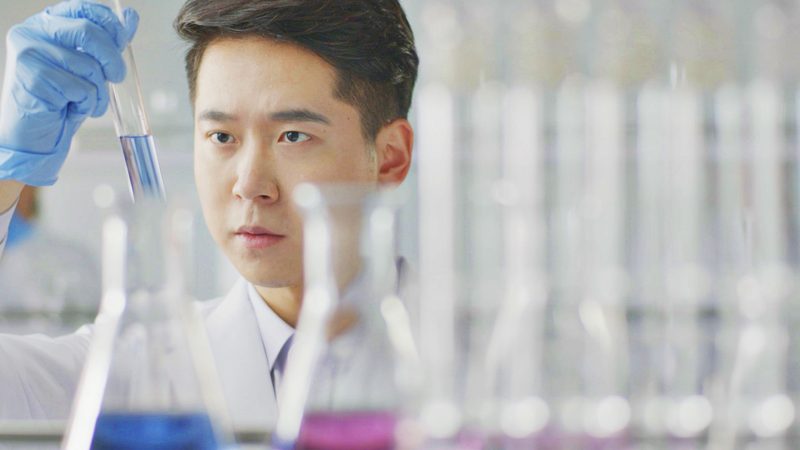 色母粒定制加工：工艺参数解析与选型要点**